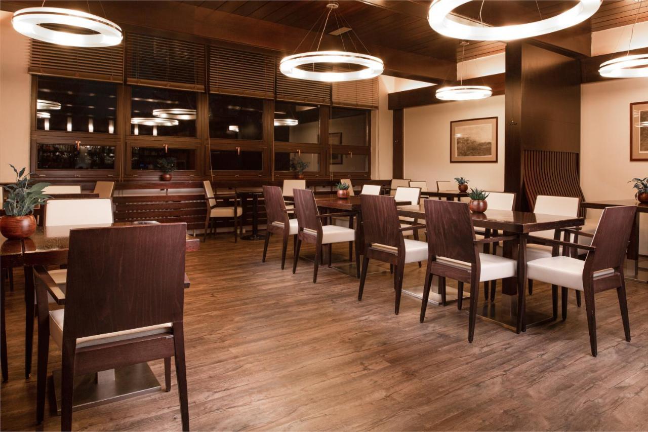 Orea Resort Devet Skal Vysocina Снежне Экстерьер фото